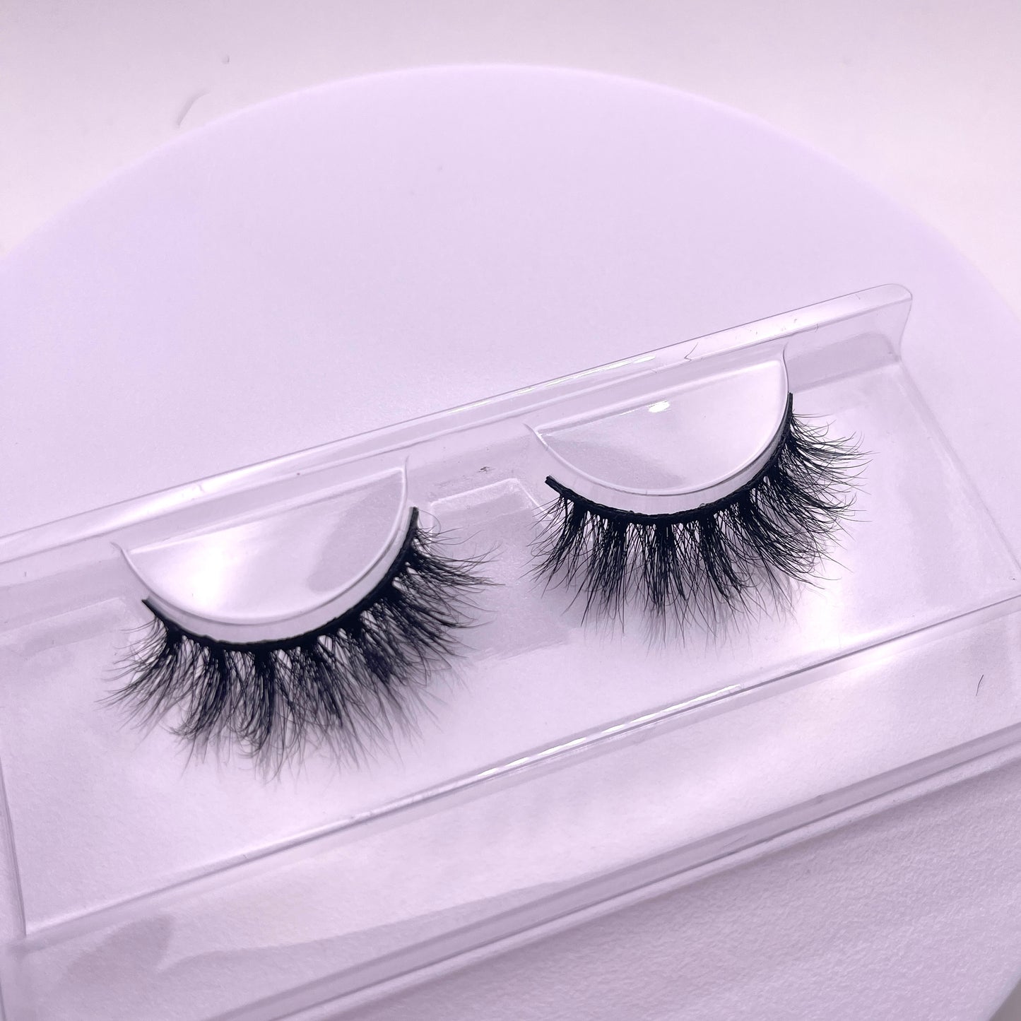 Flared and wispy, these Teirrah Seinek Posh natural black 15mm false lashes add the right amount of drama. From having breakfast with friends to a romantic date night, Posh is lightweight and comfortable enough to wear all day. Lash Length: 15mm Full Strip Lashes