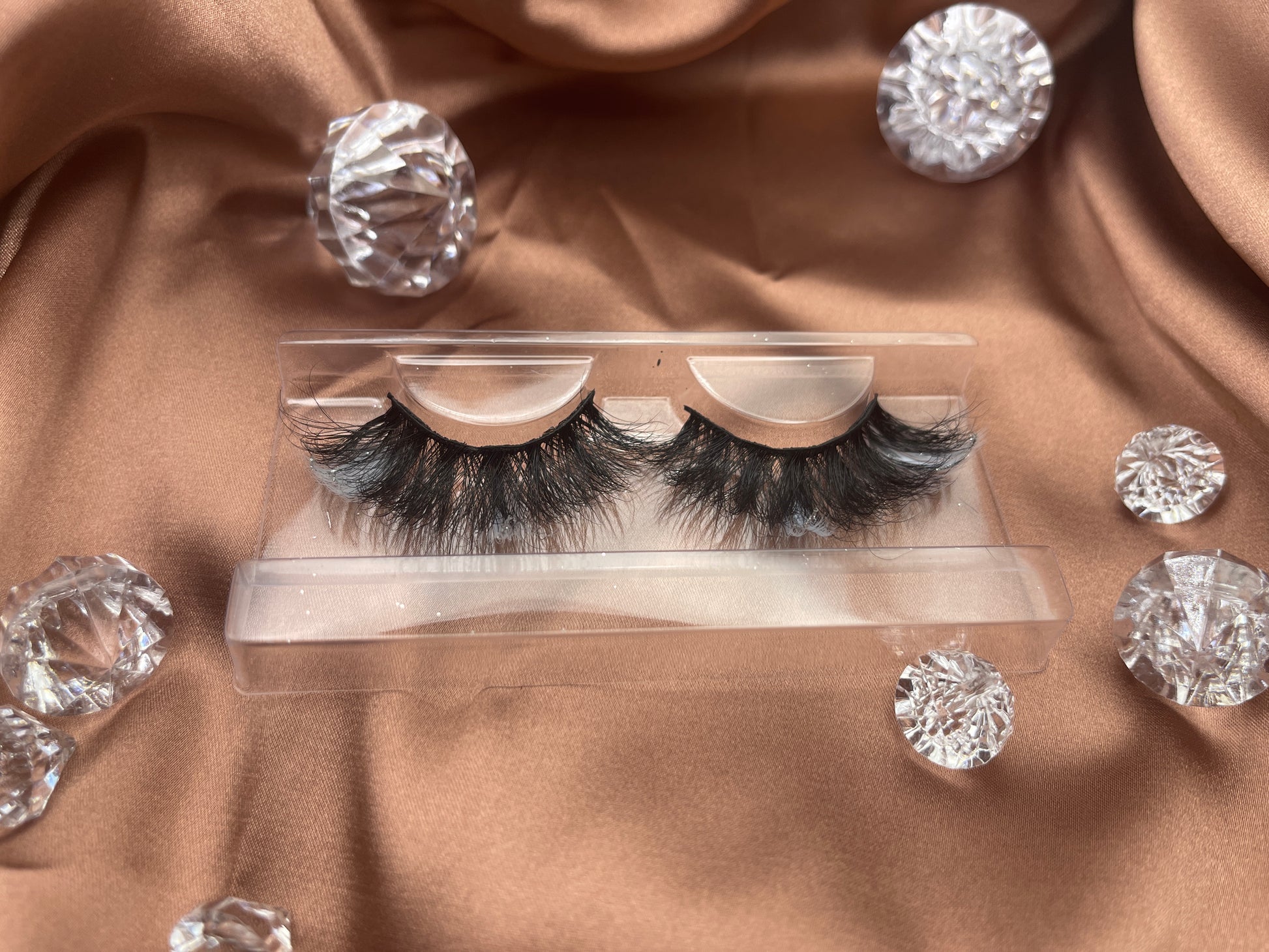 These one of a kind Elegance lashes by Teirrah Seinek are the lashes you've been waiting for. Wispy and fluffy, these 20mm lashes will quickly make heads turn. This pair is great for a big event, party, or to spice up a look. Long- wearing and lightweight, these lashes are bound the be one of your favorite.  Lash Length: 20mm Full Strip Lashes